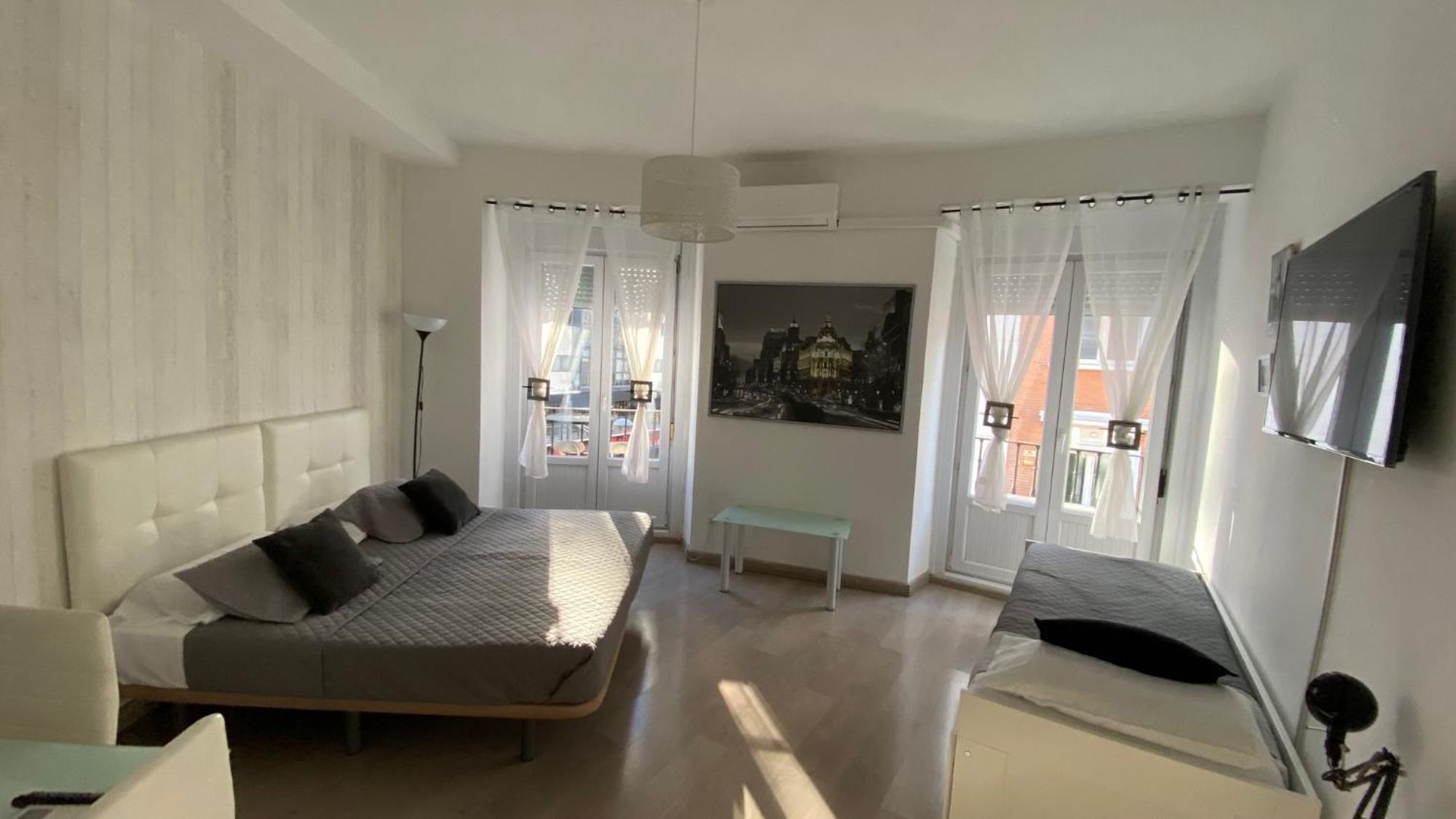Stay Inn Мадрид Экстерьер фото